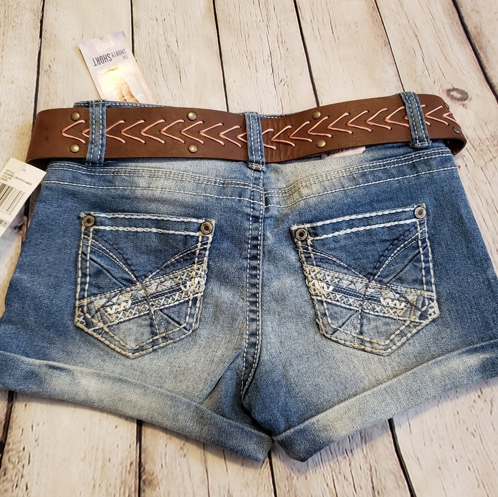 Wallflower Denim Shorty Shorts with Belt - Picture 4 of 6